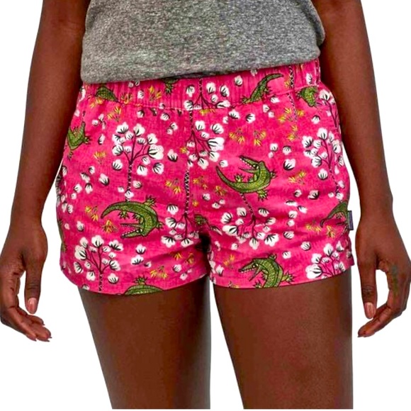 Patagonia Pants - NWOT PATAGONIA Women's Barely Baggies Shorts - Cotton Ball Gators/Ultra Pink